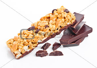 Chocolate protein cereal energy bar dark chocolate
