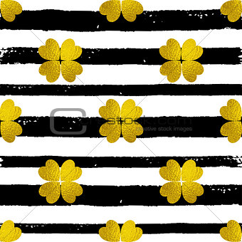 Pattern with black lines and golden clover