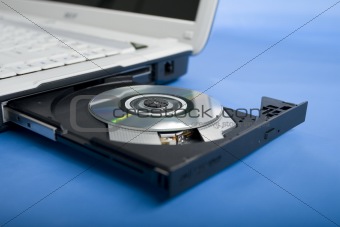 Computer and cd-rom